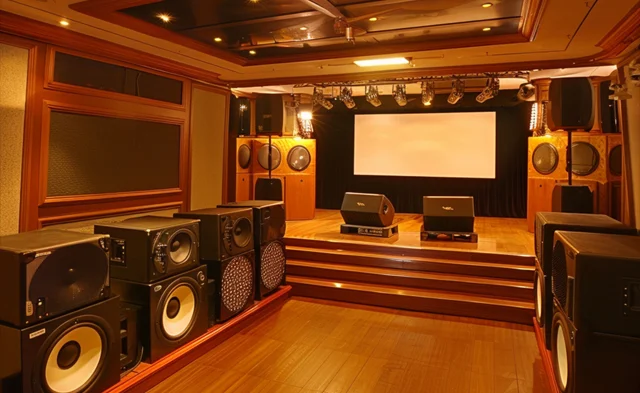 Home Theatre Speakers In Kerala